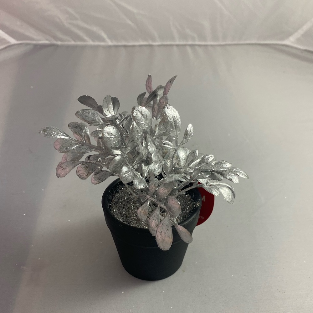 NEW Holiday Floral Decor